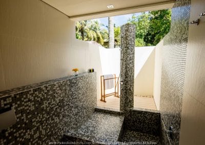 Holiday Inn Resort Kandooma Maldives